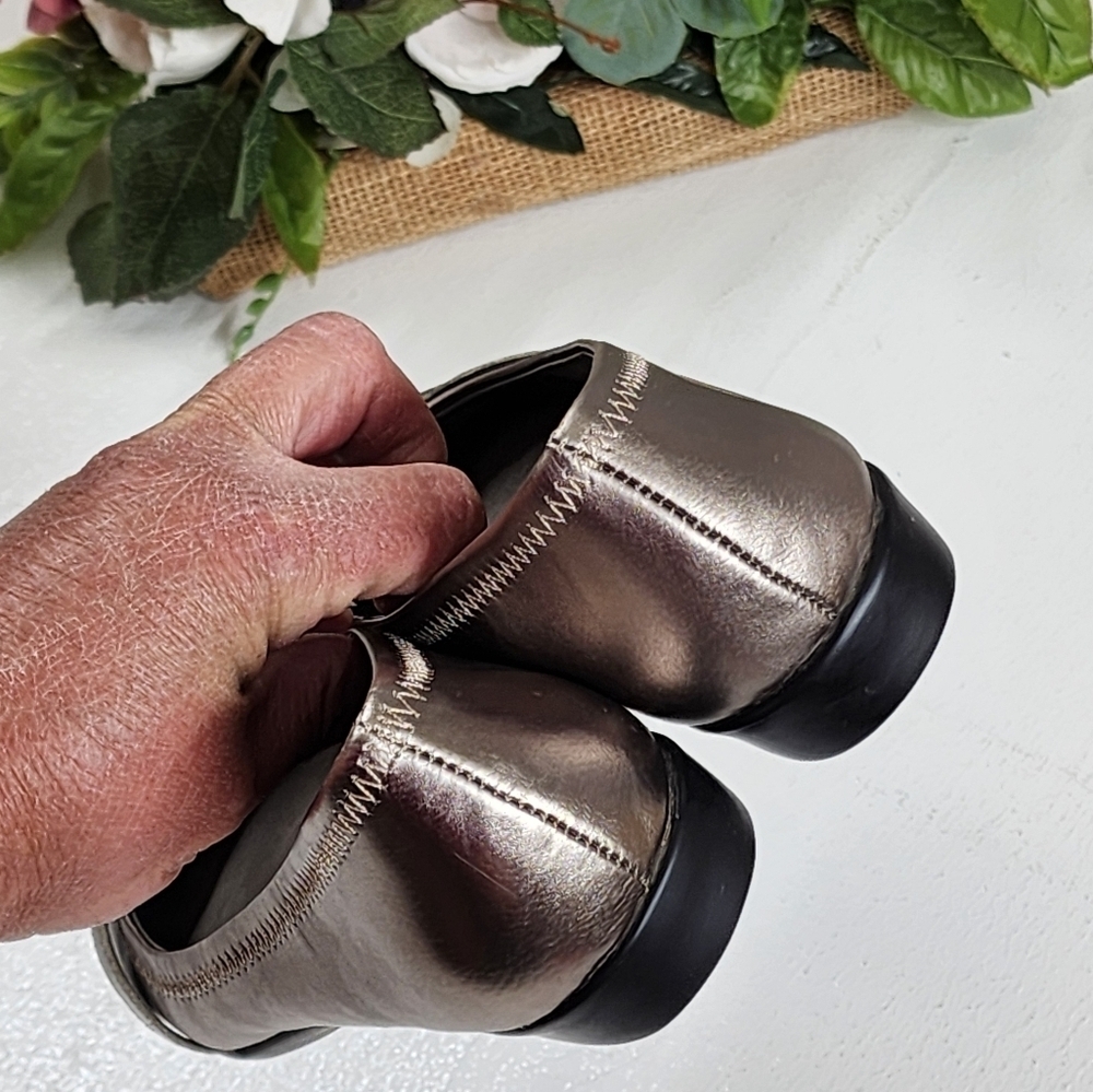 AEROSOLES Metallic Ballet Flats - Picture 4 of 6